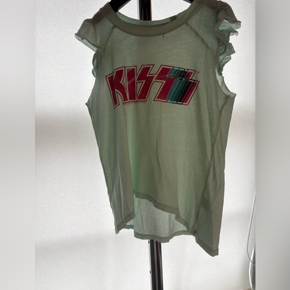 Rowdy Sprout KISS Ruffle Sleeve Graphic Tee Size 6